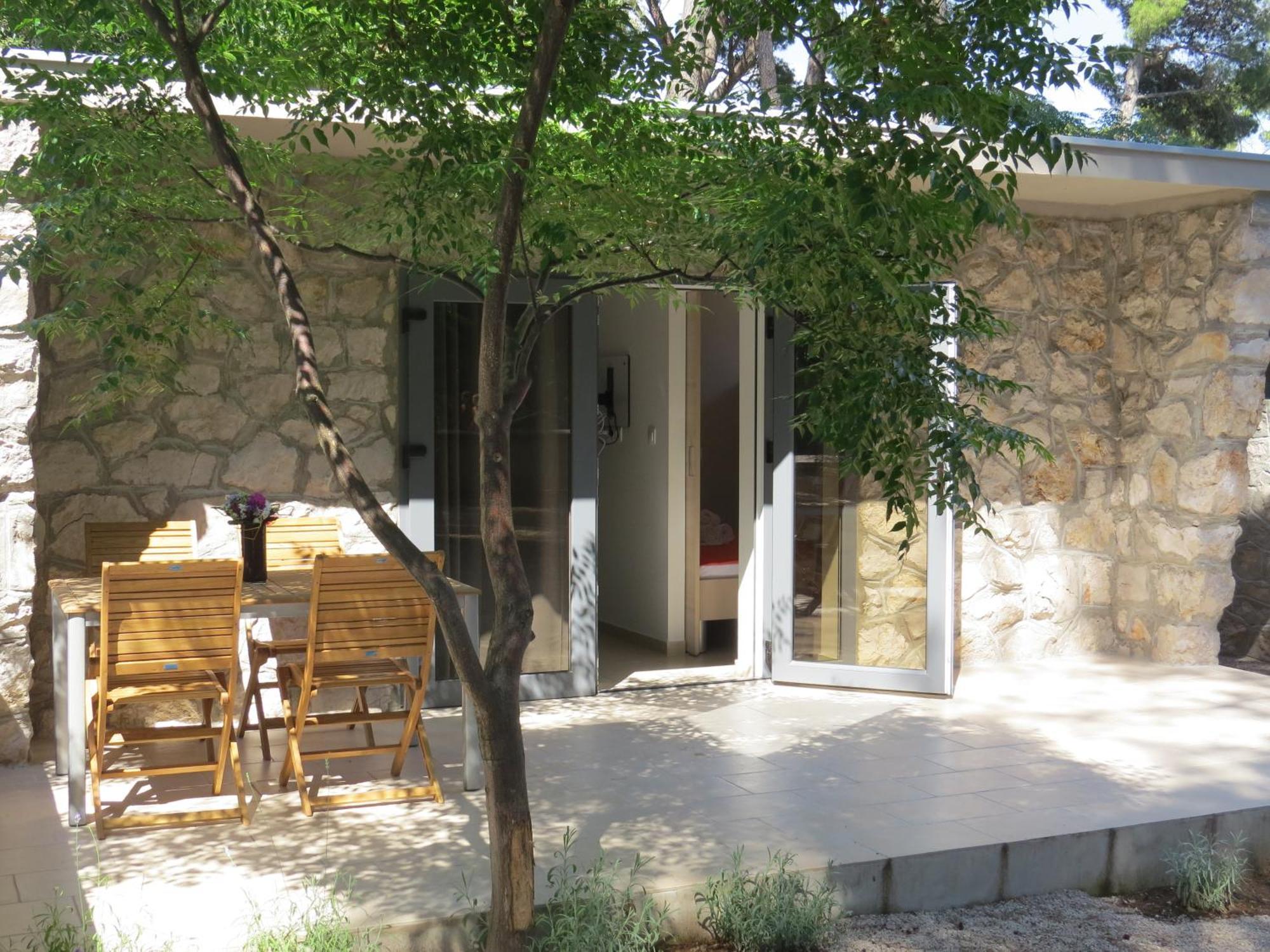 Camping Mia Bungalow&Mobile Home Biograd Na Moru Bagian luar foto