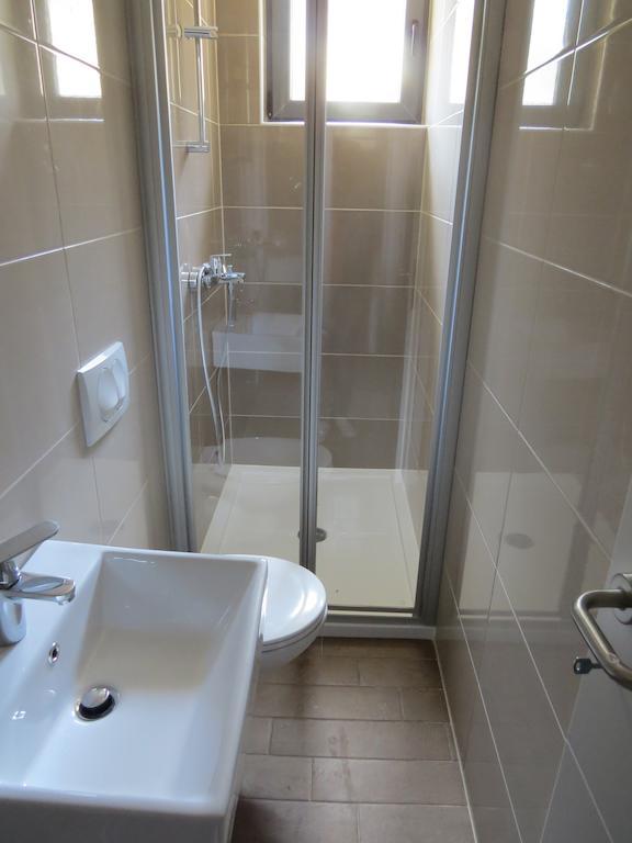 Camping Mia Bungalow&Mobile Home Biograd Na Moru Ruang foto